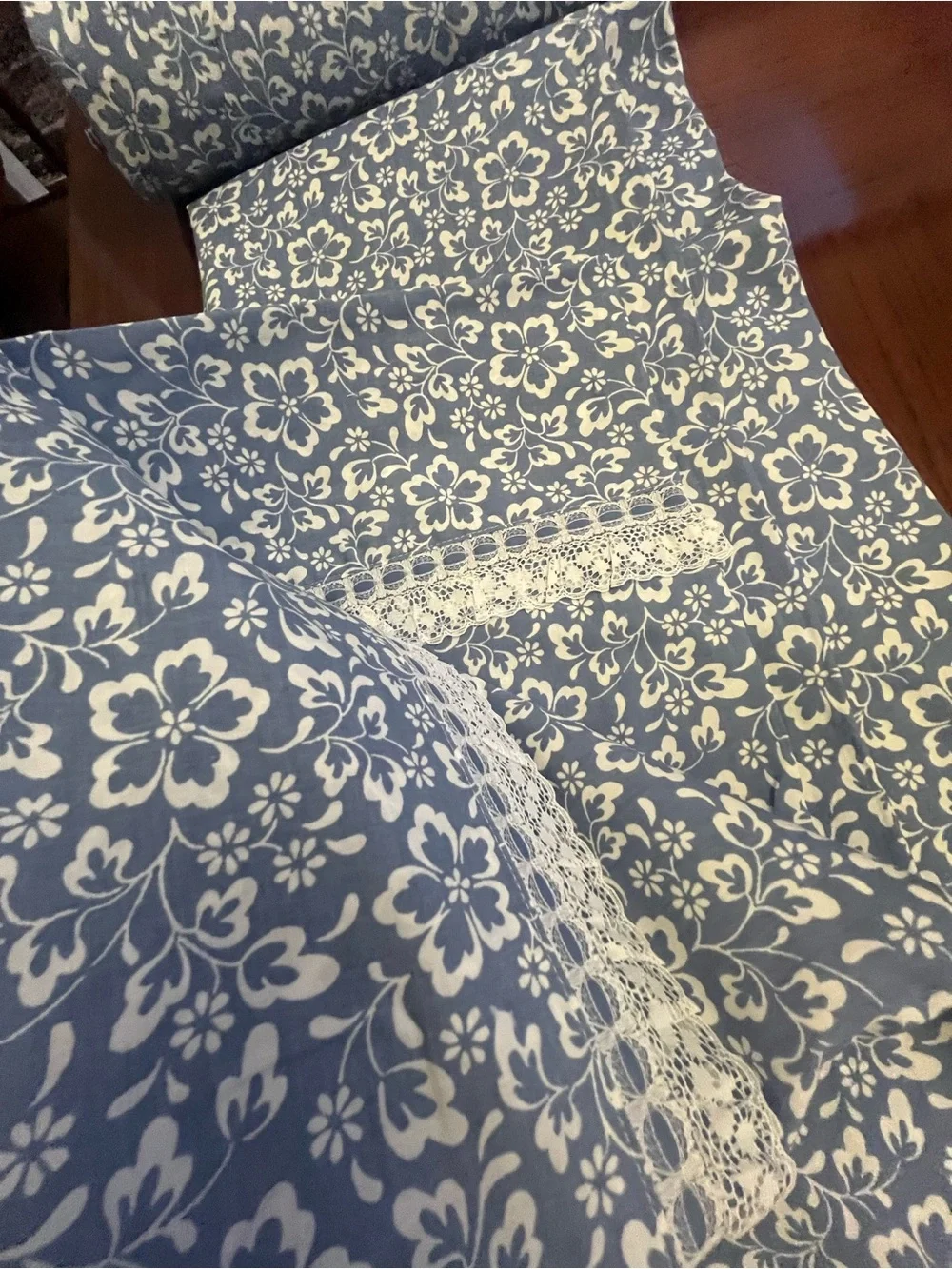 Blue and White Utica Floral Full size Sheet set